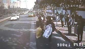 东莞视频爆料事件是真的吗,真相揭秘还是网络谣言? 第3张 东莞视频爆料事件是真的吗,真相揭秘还是网络谣言? 第3张